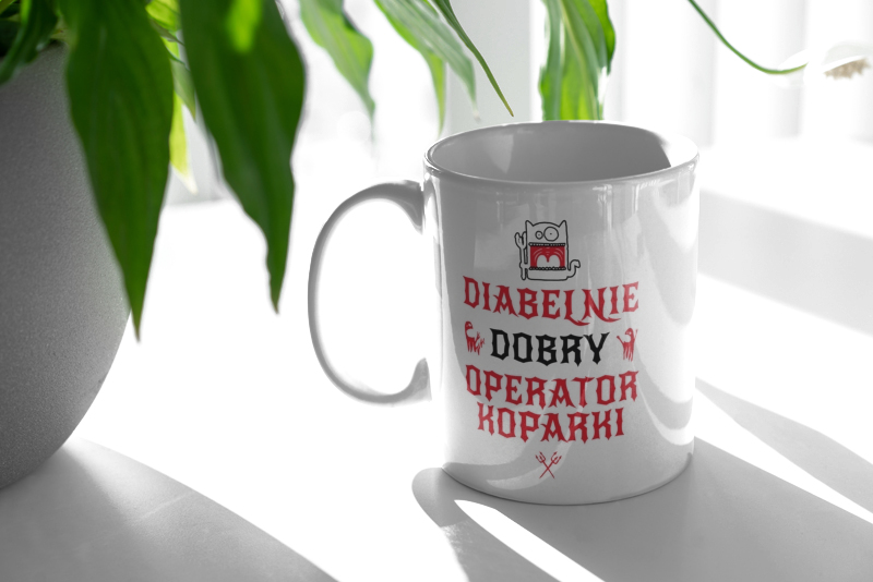 Diabelnie Dobry Operator Koparki - Kubek Biały