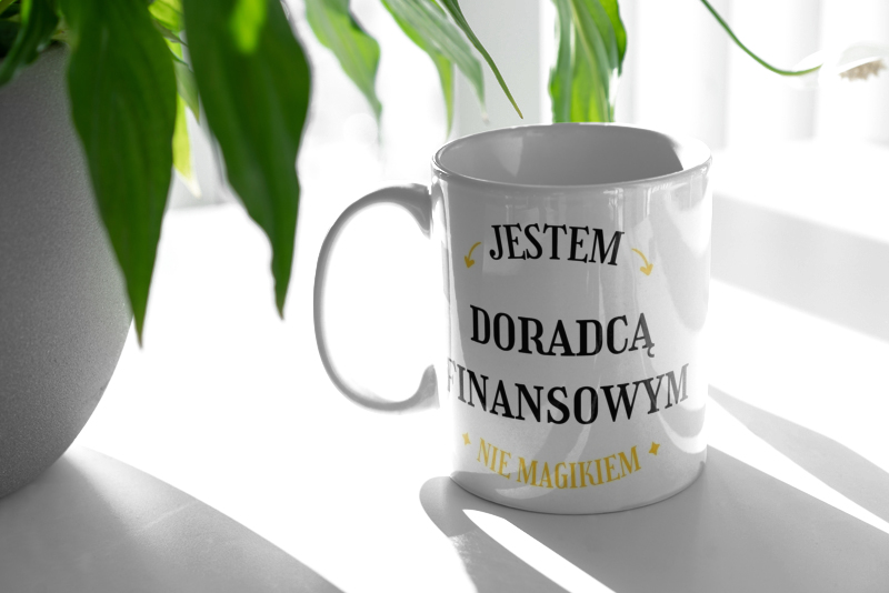 Jestem Doradcą Finansowym Nie Magikiem - Kubek Biały