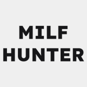 MILF HUNTER  - Męska Koszulka Biała