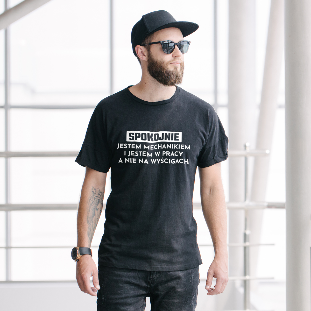 Mechanik W Pracy A Nie Na Wyścigach - Męska Koszulka Czarna