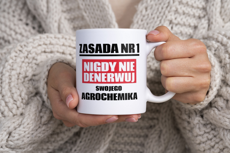 Zasada Nr 1 - Nigdy Nie Denerwuj Swojego Agrochemika - Kubek Biały